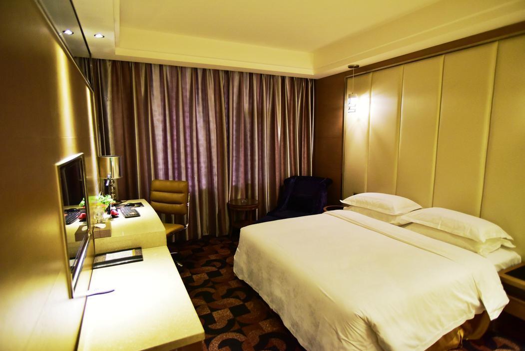 Fuke Jirui Hotel Urumqi Exterior foto